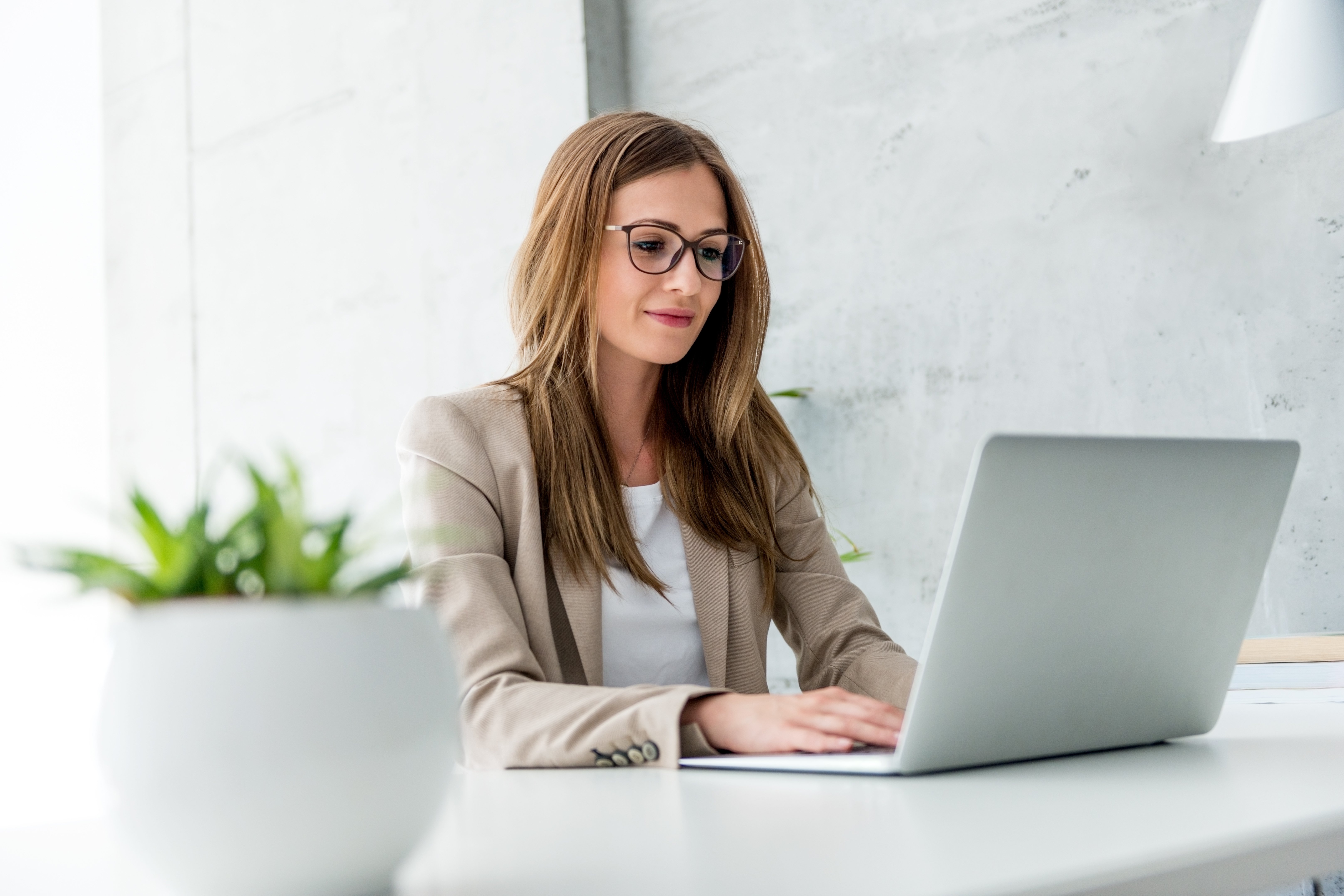 From Profile to Pipeline: LinkedIn Optimization for B2B Sales Leaders